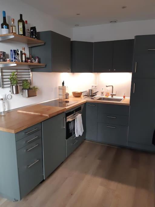 Paris: Appartement Batignolles Extérieur photo