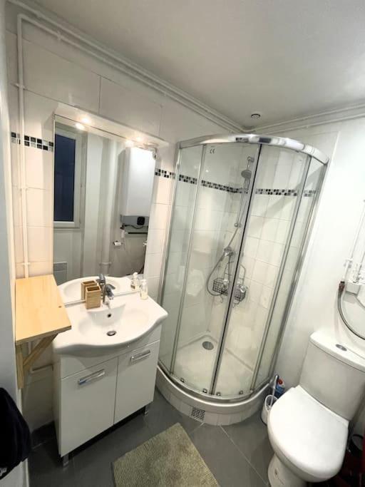 Paris: Appartement Batignolles Extérieur photo